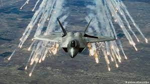 واشنطن تعلن عزمها إرسال سربا من مقاتلات "F-22" إلى الإمارات بعد أسبوع