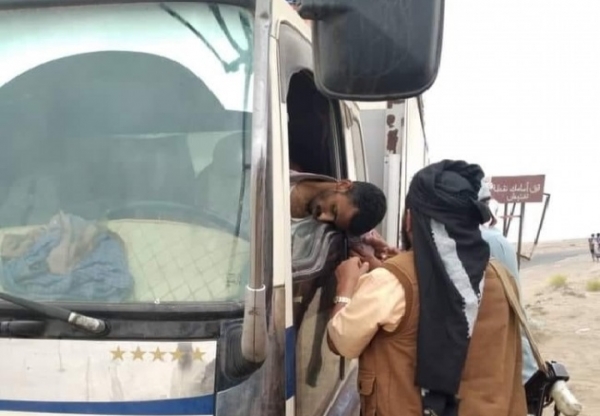 العثور على سائق شاحنة بالقرب من حاجز تفتيش بالعاصمة عدن