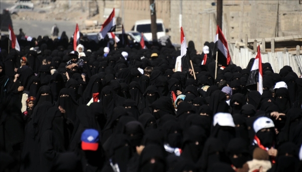 نساء اليمن يحتفلن بيوم المرأة متحديات العنف وقسوة الحرب