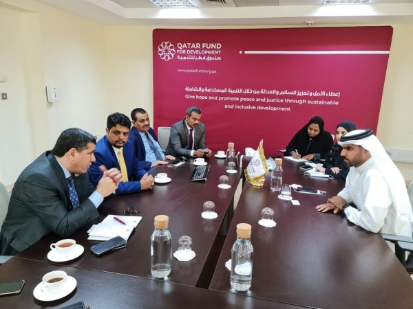 مباحثات يمنية قطرية بخصوص دعم مشاريع الكهرباء