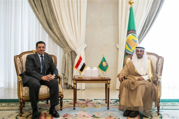 التعاون الخليجي يجدد التزامه بإيجاد حل سياسي للأزمة اليمنية