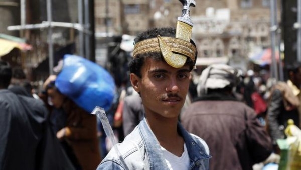 ثقب الانقسام يبتلع موارد اليمن: تجار الحرب ينشطون