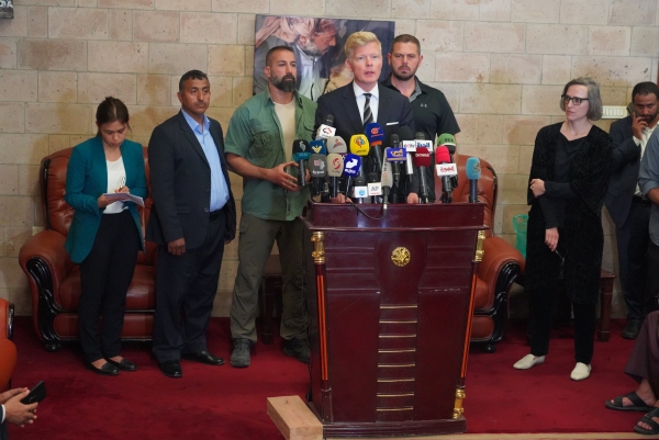 المبعوث الأممي يصل صنعاء رفقة الوفد الحوثي المفاوض في عمّان