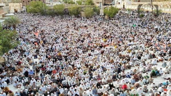 حضرموت.. تشييع جثمان العلامة أبو بكر المشهور