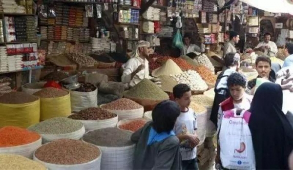 "الأغذية العالمي": ارتفاع أسعار الغذاء شمال اليمن بنسبة 70 بالمئة وفي الجنوب 40 بالمئة