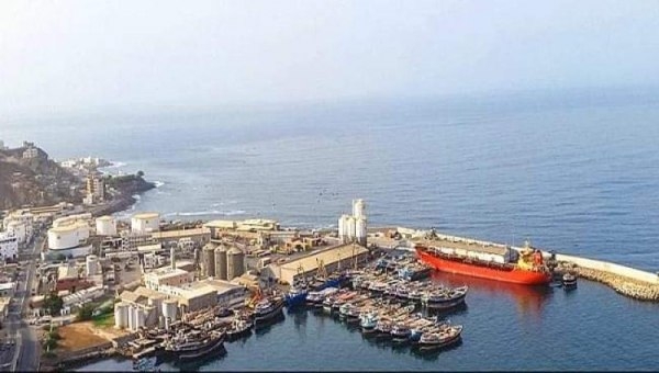 الاتحاد الأوروبي يدين الهجوم الحوثي على ميناء الضبة بحضرموت