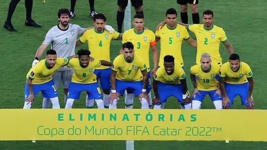 منتخب البرازيل يوجه ضربة لليفربول.. مفاجأة في قائمة "السيليساو" لمونديال قطر 2022