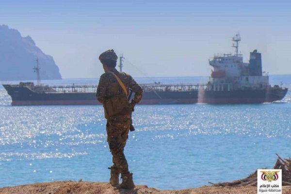 جماعة الحوثي تؤكد عزمها المضي في منع الحكومة من تصدير النفط