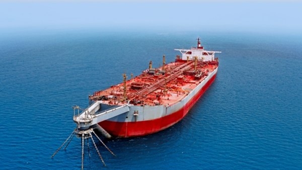 اتفاق حوثي أممي لتوفير سفينة بديلة لتفريغ النفط الخام من خزان صافر