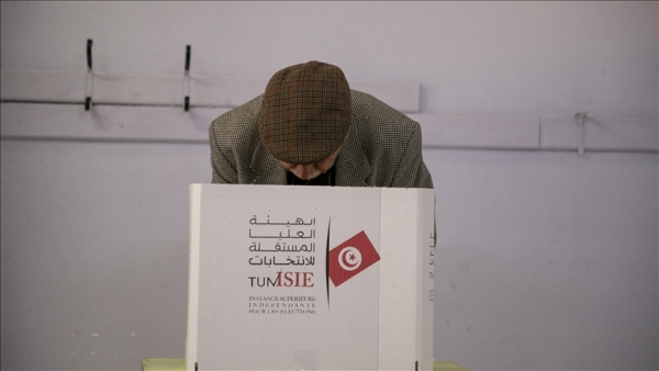 تونس.. انطلاق التصويت في الانتخابات التشريعية المبكرة وسط مقاطعة أحزاب رئيسية