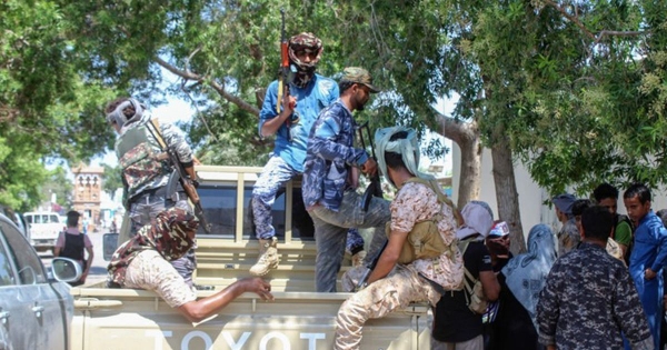 ما وراء استعراض "الانتقالي الجنوبي" المدعوم إماراتيا قواته بمدن يمنية؟