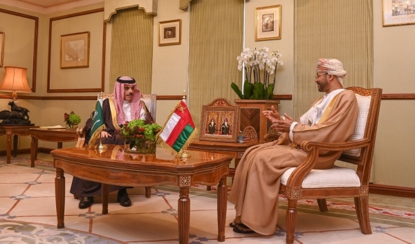 مباحثات "عمانية سعودية" في ظل تأكيد الحوثيين استمرار المفاوضات مع الرياض