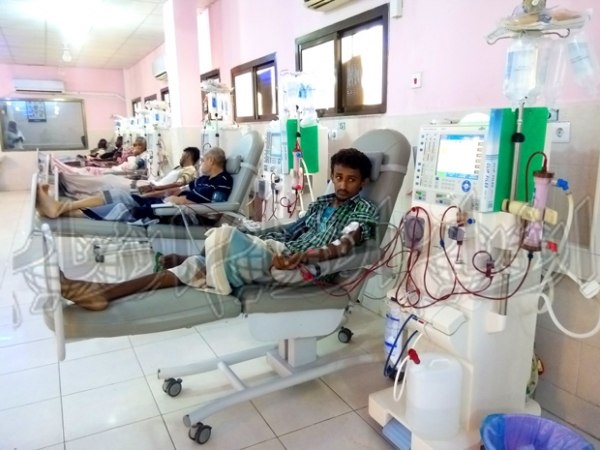 جماعة الحوثي تتهم الصحة العالمية بالتنصل عن مسؤوليتها تجاه مرضى الفشل الكلوي