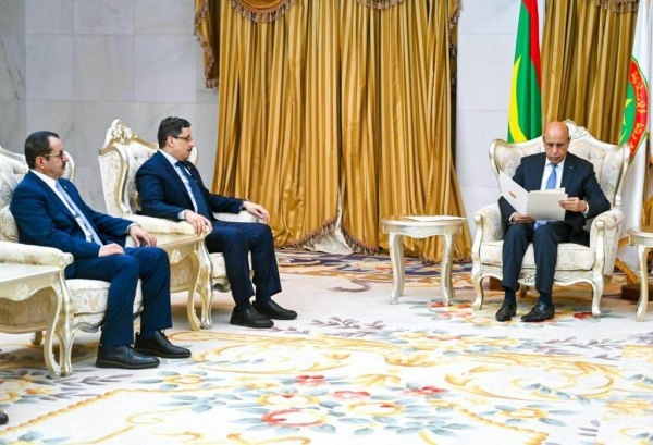 الرئيس الموريتاني يتسلم رسالة من العليمي ويؤكد على موقف بلاده الداعم لليمن