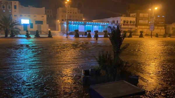 الأمطار تسبب أضرار في الممتلكات وقطع للطرقات في مديريات وادي حضرموت