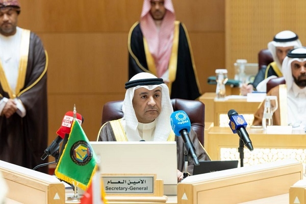 التعاون الخليجي يرحب باكتمال خطة تفريغ حمولة الناقلة صافر إلى الناقلة البديلة