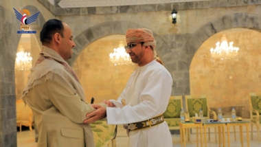 صنعاء.. رئيس المجلس السياسي للحوثيين يستقبل الوفدين السعودي والعماني