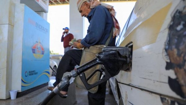 جماعة الحوثي تعلن عن انخفاض التكلفة الفعلية للوقود في نطاق سيطرتها