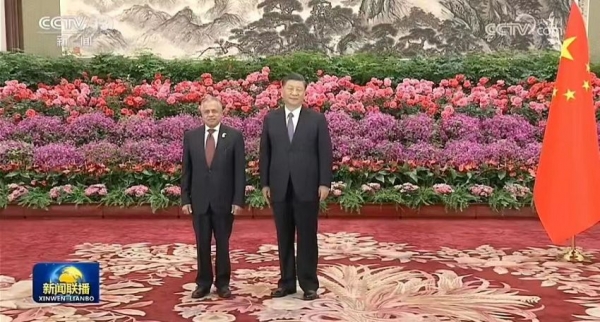 الرئيس الصيني يتسلم أوراق اعتماد سفير اليمن "الميتمي"