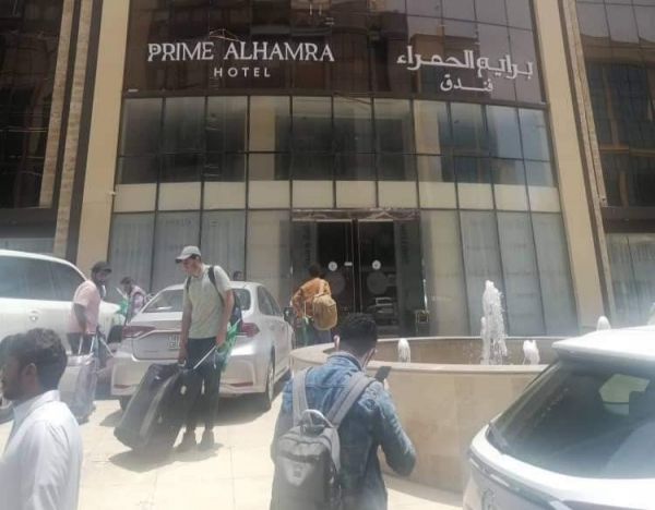 اتحاد طلاب اليمن بالسودان يؤكد وصول 239 يمنيا إلى جدة السعودية