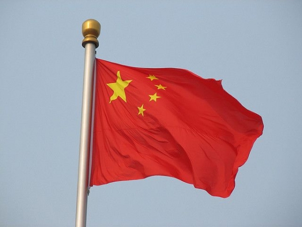 الصين ترحب بنجاح عملية تفريغ النفط من "صافر"