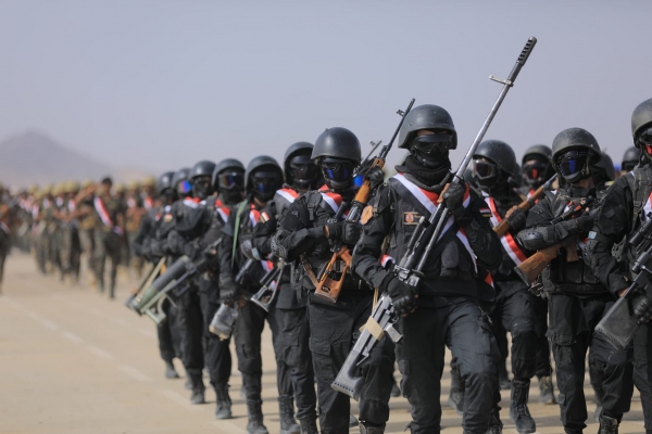 مأرب.. عرض عسكري للجيش اليمني بمناسبة ثورة سبتمبر المجيدة