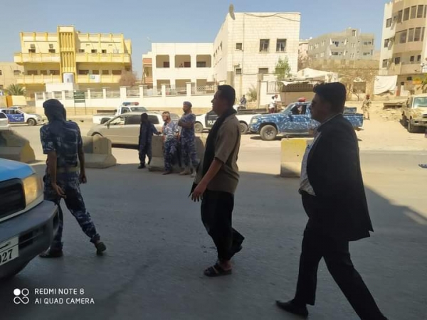 جرحى في اشتباكات بين قوات الأمن ومسلحين مطلوبين بمدينة المكلا بحضرموت