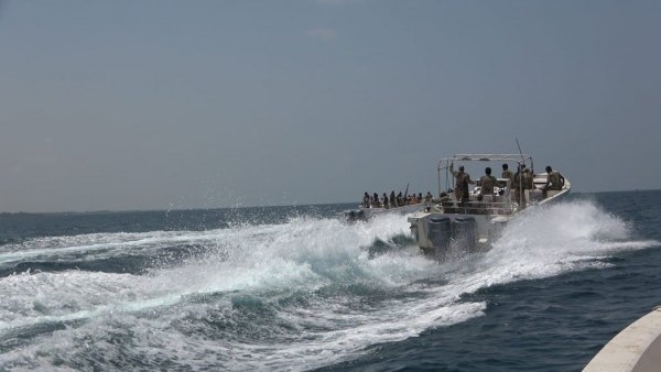 وصول 55 صيادا يمنيا بعد أشهر من الاحتجاز لدى إرتيريا