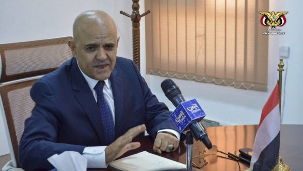 الحكومة تصف مبادرة الحوثيين بـ"الغامضة" وتعتبرها مناورة جديدة لتبرير استهداف تعز  