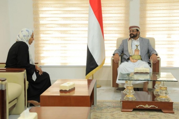 المجلس الرئاسي يتهم الحوثيين بممارسة الابتزاز في ملف الأسرى لتحقيق المزيد من المكاسب