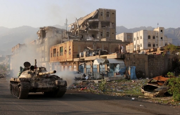 الجيش يعلن التصدي لـ 4 هجمات حوثية في الجبهات الشمال والغربية بمدينة تعز