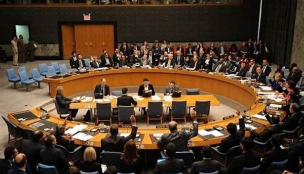مجلس الأمن يصوت لتمديد العقوبات وولاية فريق الخبراء في اليمن لمدة عام