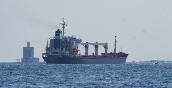 البحرية البريطانية: استيلاء الحوثيين على السفينة حدث قبالة سواحل الحديدة