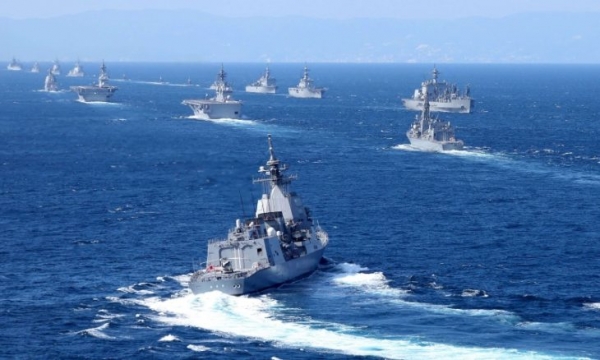 واشنطن: التحالف الدولي سيكون بمثابة دورية على الطرق السريعة لحماية السفن من هجمات الحوثيين