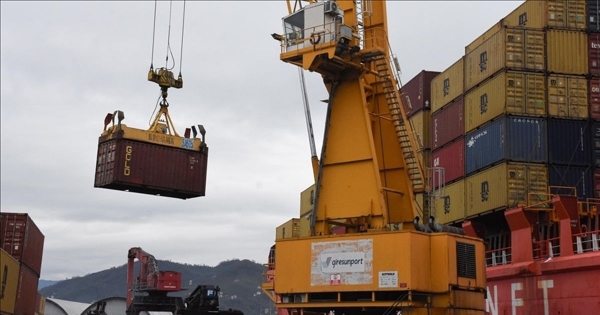 شركة الشحن الصينية "كوسكو" تعلّق عمليات الشحن إلى موانئ الاحتلال بسبب تصاعد هجمات الحوثيين