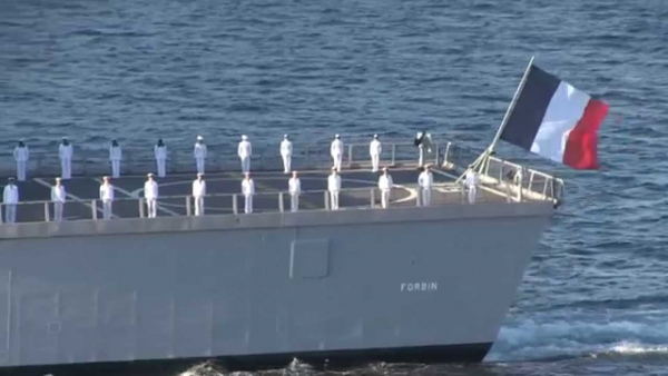 قائد كبير في البحرية الفرنسية: الجيش يرافق السفن الفرنسية عبر البحر الأحمر