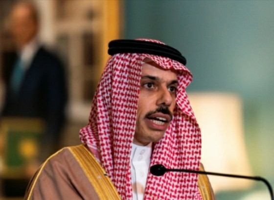 وزير الخارجية السعودي يعبر عن قلق بلاده من التوتر في البحر الأحمر