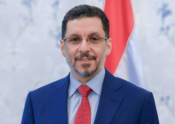 رئيس الوزراء يطلع على الأوضاع في محافظة المهرة