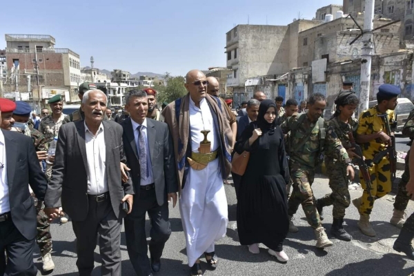 تعز.. السلطة المحلية تجدد دعوة الحوثيين لفتح طريق الحوبان