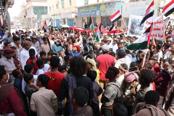 المهرة.. مهرجان جماهيري يدعو لوقف الجرائم الإسرائيلية في غزة ويدين العدوان على اليمن