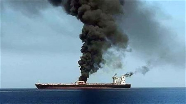 فقدان وإصابة 7 بحارة في هجوم حوثي استهدف سفينة أمريكية جنوب غربي عدن