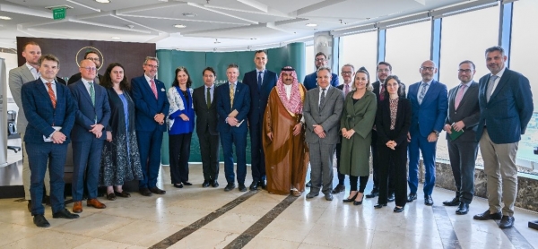 السفير السعودي يبحث مع سفراء الاتحاد الأوروبي جهود إنجاح خارطة الطريق في اليمن 