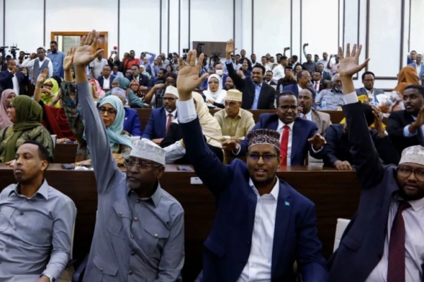 الصومال يعدل الدستور ويتحول إلى النظام الرئاسي