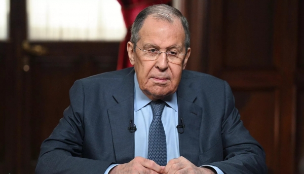 وزير الخارجية الروسي يبحث مع نظيره البحريني التصعيد في البحر الأحمر
