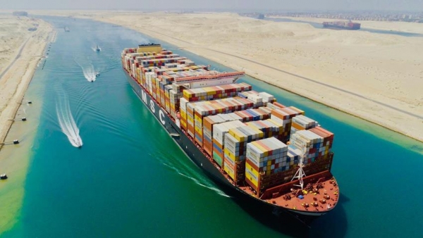 تقديرات مصرية بتراجع إيرادات قناة السويس 60 بالمئة جراء توترات البحر الأحمر