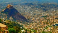 الحكومة وجماعة الحوثي يتبادلان الاتهامات في مقتل 5 نساء غربي تعز